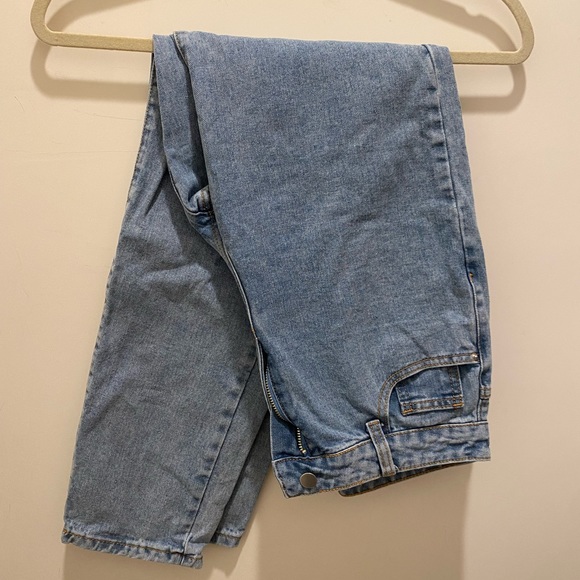 SHEIN High Waisted Mom Jeans - Picture 3 of 4